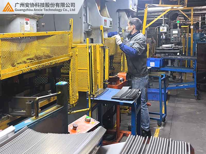 安全光柵的核心功能與工業(yè)防護(hù)價值