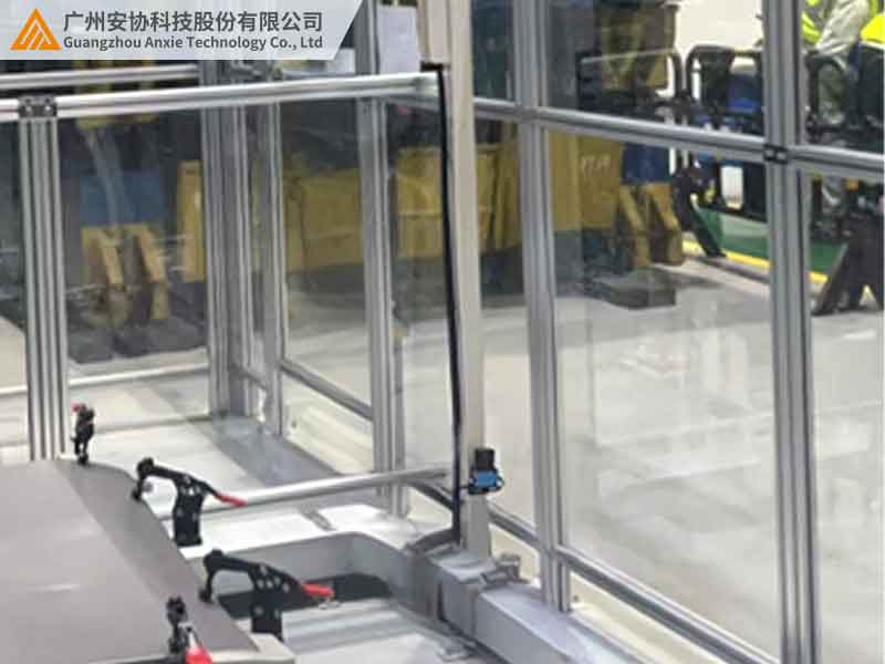 激光雷達(dá)與安全光柵協(xié)同防護(hù)案例2.jpg