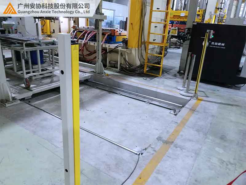 工業(yè)軌道車防碰撞紅外光柵的技術(shù)應(yīng)用