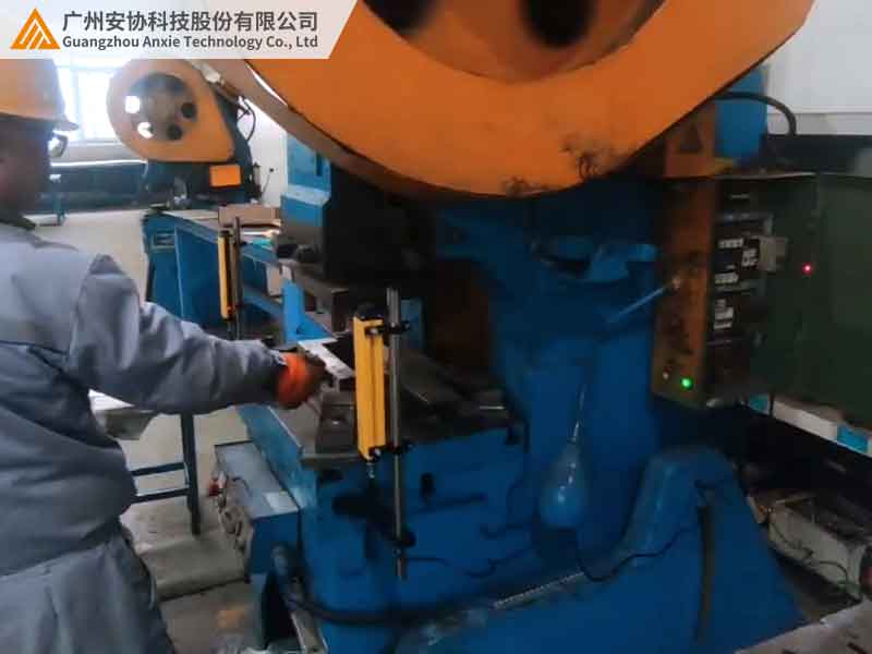 安全光柵能承受的最大光照強(qiáng)度
